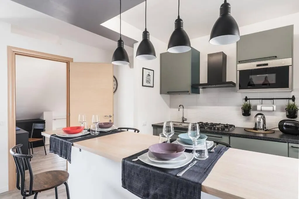 Camilla'S Tourist Accommodation 로마 아파트